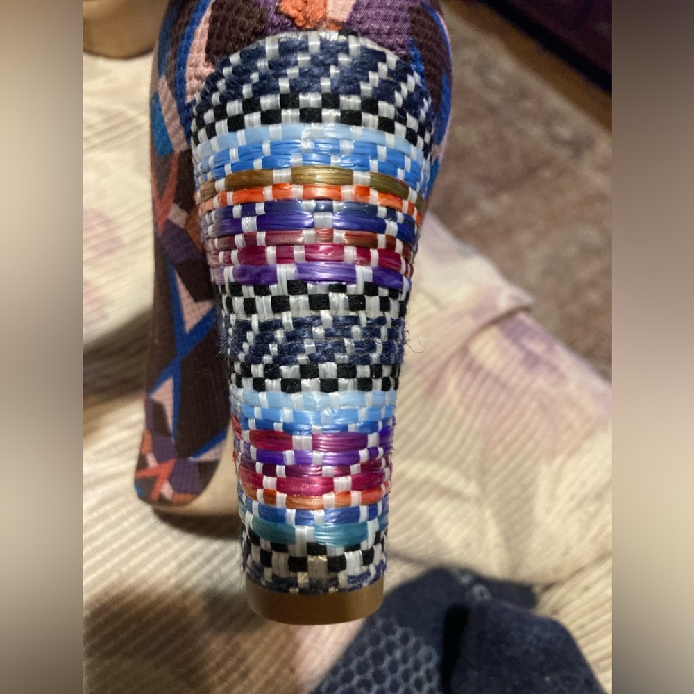 New J. Crew Multicolored  Pump with 3-3/4” heels., size 7.5.  Never worn. - Picture 10 of 14